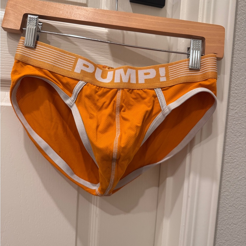 Men's Pump!Orange Briefs